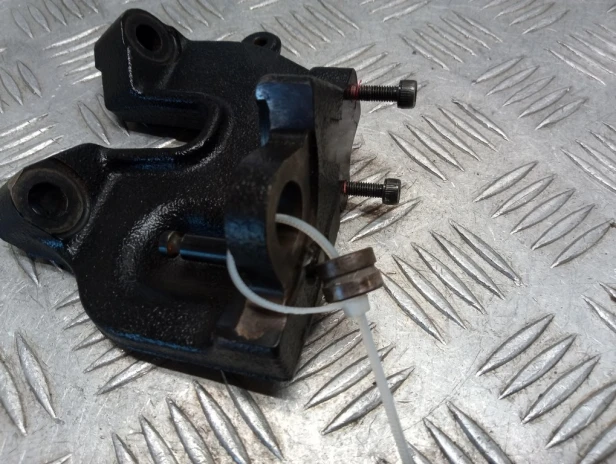 Stelaż mocowanie stopki bocznej YAMAHA XVS 950 MIDNIGHT STAR 09-17r   PN. 3D8-27321-00