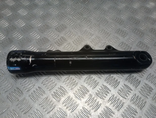 Goleń lagi zawieszenia przód lewa HARLEY DAVIDSON DYNA STREET BOB FXDB 14-17r   PN. 45500126