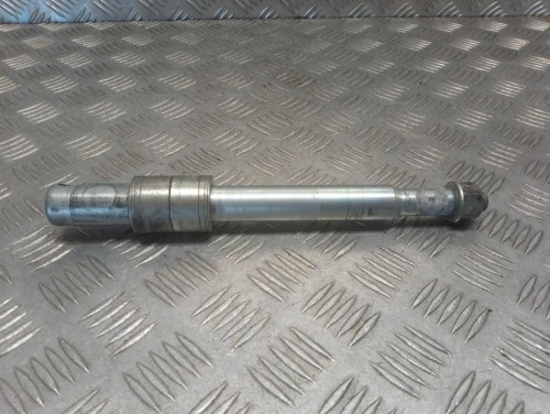 Ośka oś koła przód HARLEY DAVIDSON DYNA STREET BOB FXDB 07-17r   PN. 41628-08