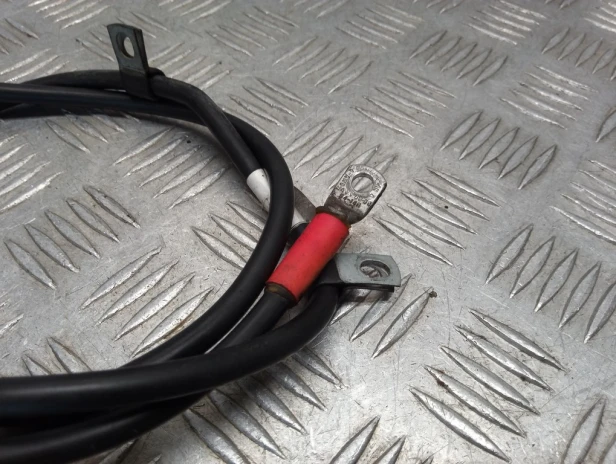 Przewód kabel rozrusznika VICTORY VEGAS / 8-BALL 04-06r   PN. 2461106