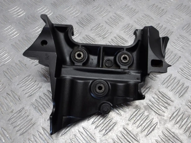 Osłona głowicy cylindra przód lewa YAMAHA XVZ 1300 ROYAL STAR VENTURE 99-13r   PN. 4XY-11187-20