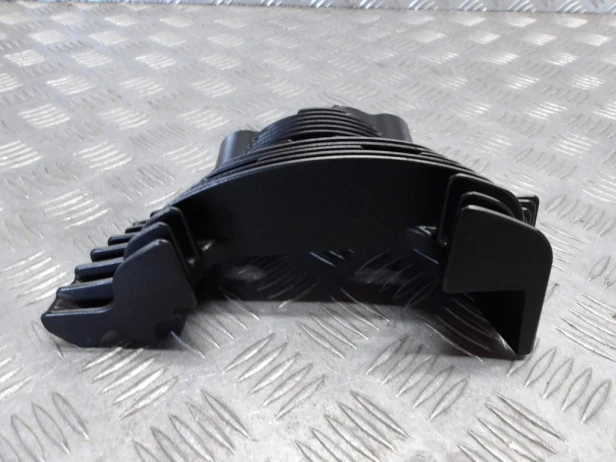 Osłona głowicy cylindra przód prawa YAMAHA XVZ 1300 ROYAL STAR VENTURE 99-13r   PN. 4XY-1111H-20
