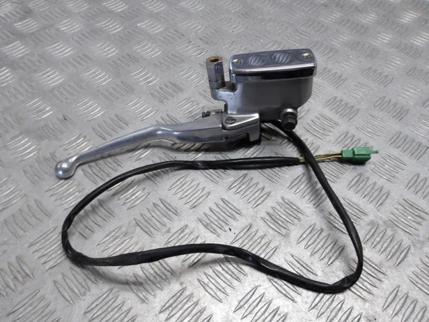 Pompa hamulca przedniego YAMAHA XVZ 1300 ROYAL STAR VENTURE 99-06r   PN. 4XY-W2587-01