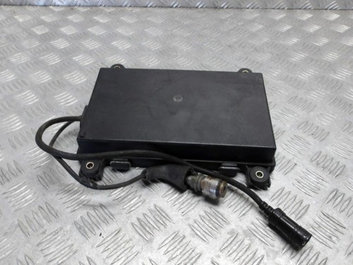 CB Radio YAMAHA XVZ 1300 ROYAL STAR VENTURE 99-07r   PN. 4XY-88182-01
