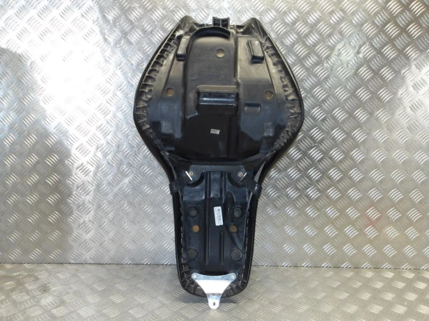 Siedzenie fotel kanapa HONDA VT 1100 C2 SHADOW SABRE 00-07r   PN. 77200-MCK-A30