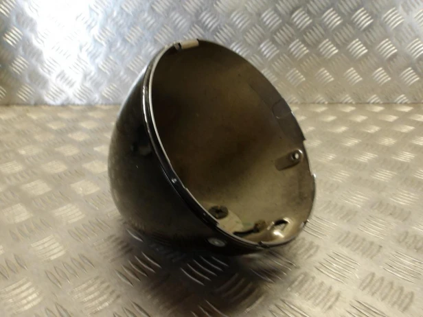 Obudowa lampy przedniej reflektora HONDA VT 1100 C2 SHADOW SABRE 00-07r   PN. 61301-MBA-000