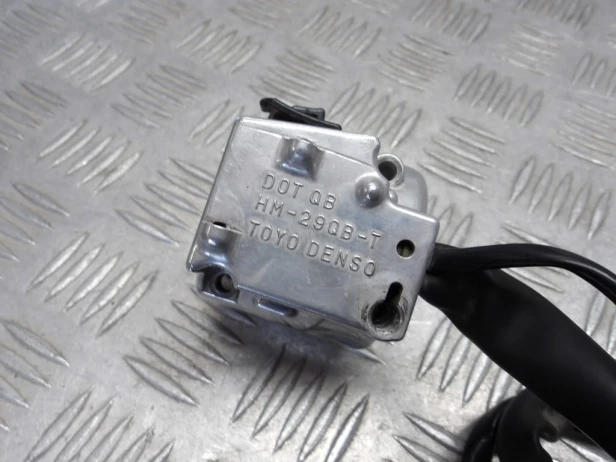 Przełącznik lewy przyciski świateł HONDA VT 1100 C2 SHADOW SABRE 00-07r   PN. 35020-MCK-A00
