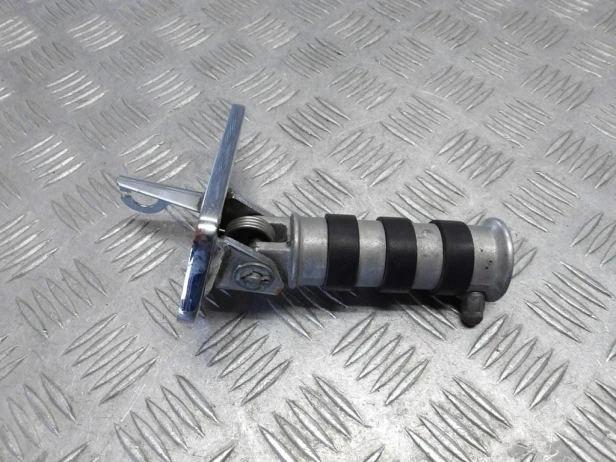 Set podnóżek kierowcy prawy HONDA VT 1100 C2 SHADOW SABRE 00-07r   PN. 50615-MCK-A00