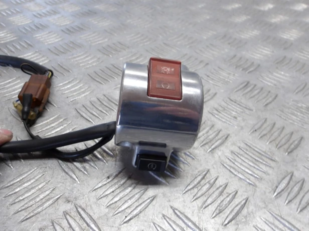 Przełącznik prawy starter HONDA VT 1100 C2 SHADOW SABRE 00-07r   PN. 35013-MAH-A02