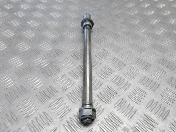 Ośka oś koła tył HONDA VT 1100 C2 SHADOW SABRE 00-07r   PN. 42301-MCK-A00