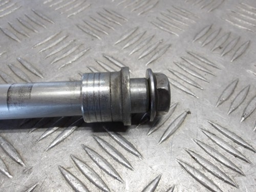 Ośka oś koła przód HONDA VT 1100 C2 SHADOW SABRE 00-07r   PN. 44301-MAH-671