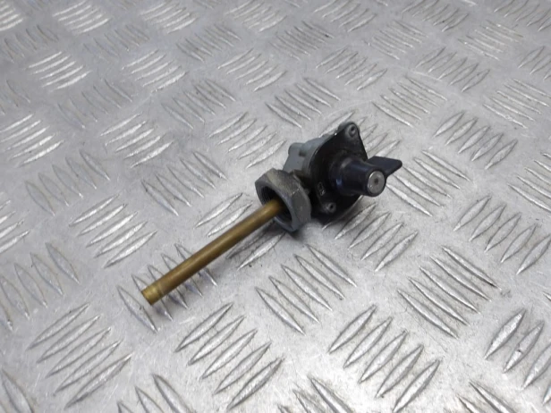 Kranik paliwa HONDA VT 1100 C2 SHADOW SABRE 00-07r   PN. 16950-MAH-023