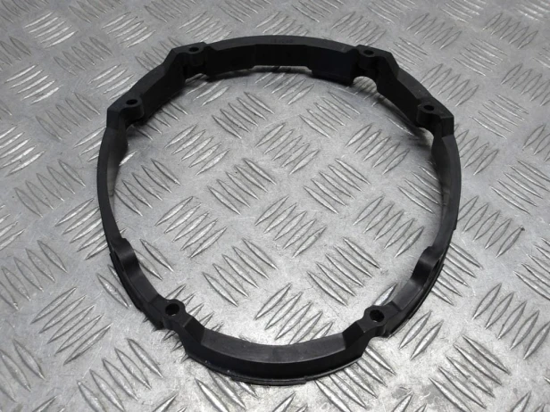 Stelaż mocowanie obudowy lampy KAWASAKI VN 2000 VULCAN 04-09r   PN. 13280-0021