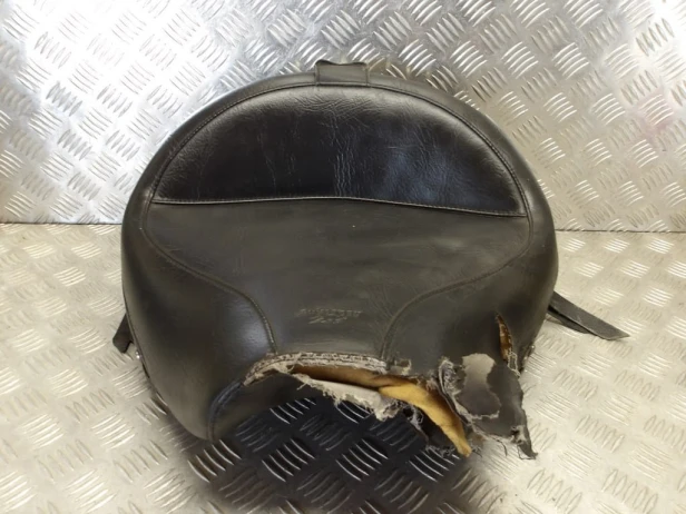 Siedzenie fotel kanapa kierowcy MUSTANG KAWASAKI VN 2000 VULCAN 2004-2009   PN. 4-VC2