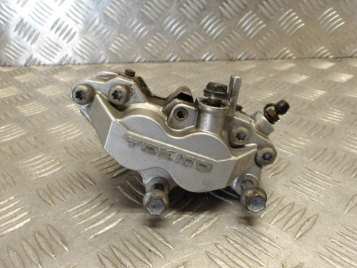 Zacisk hamulca przód prawy KAWASAKI VN 2000 VULCAN 04-10r   PN. 43080-0010-GN