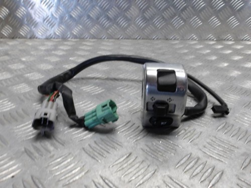 Przełącznik przyciski świateł lewe KAWASAKI VN 2000 VULCAN 04-09r   PN. 46091-0013