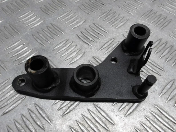 Stelaż mocowania podestu prawego KAWASAKI VN 2000 VULCAN 04-07r   PN. 34003-0031
