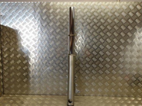 Laga zawieszenia przód lewa KAWASAKI VN 2000 VULCAN 04-10r   PN. 44005-0008