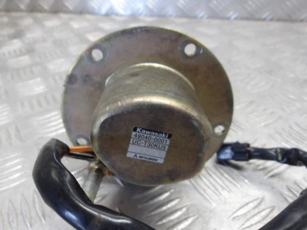 Pompa paliwa KAWASAKI VN 2000 VULCAN 04-07r   PN. 49040-0001