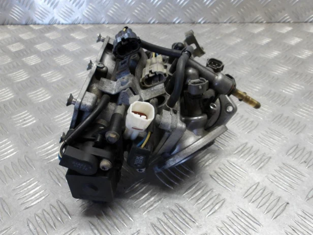 Przepustnica wtryskiwacze KAWASAKI VN 2000 VULCAN 04-10r   PN. 16163-0001
