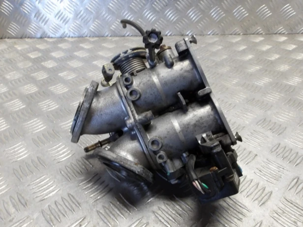Przepustnica wtryskiwacze KAWASAKI VN 2000 VULCAN 04-10r   PN. 16163-0001