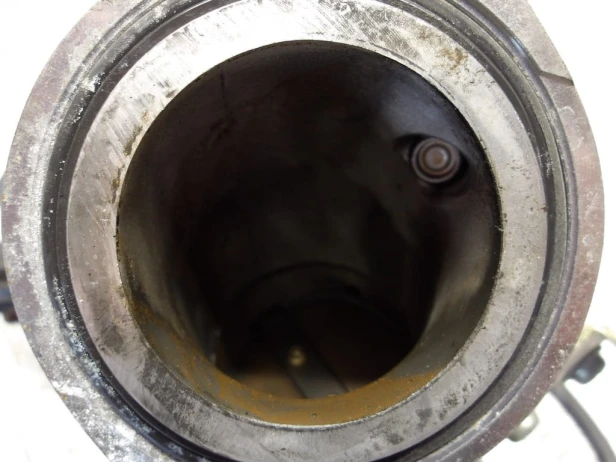 Przepustnica wtryskiwacze KAWASAKI VN 2000 VULCAN 04-10r   PN. 16163-0001