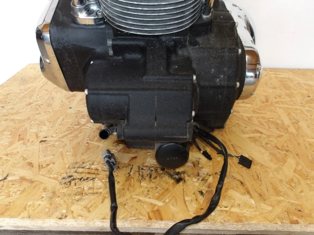 Silnik kompletny KAWASAKI VN 2000 VULCAN 04-10r   PN. 14001-5392