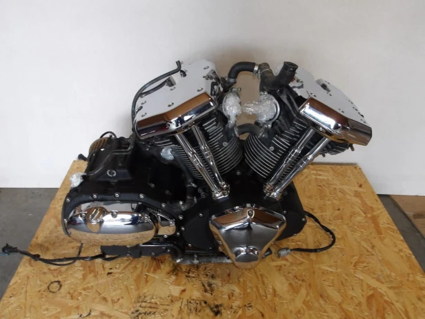 Silnik kompletny KAWASAKI VN 2000 VULCAN 04-10r   PN. 14001-5392