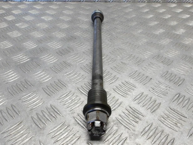 Ośka oś koła tył KAWASAKI VN 2000 VULCAN 04-10r   PN. 41068-0007