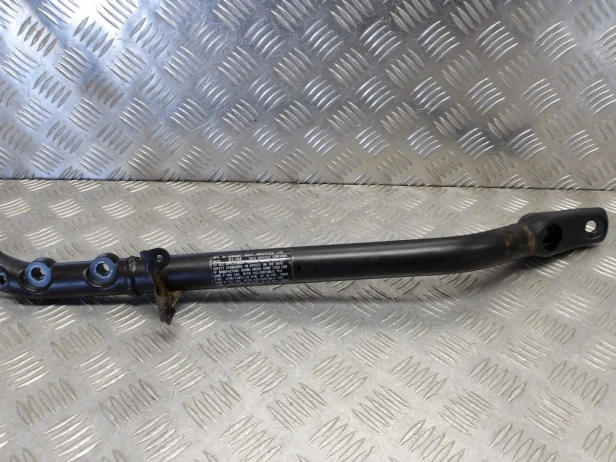 Sanki ramy rama dolna prawa KAWASAKI VN 2000 VULCAN 2004r   PN. 31064-0004