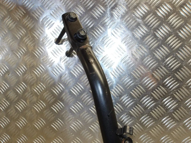 Sanki ramy rama dolna lewa KAWASAKI VN 2000 VULCAN 04-05r   PN. 31064-0003