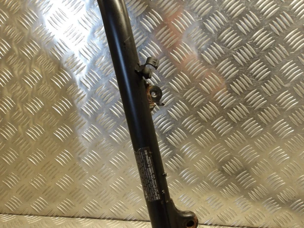 Sanki ramy rama dolna lewa KAWASAKI VN 2000 VULCAN 04-05r   PN. 31064-0003