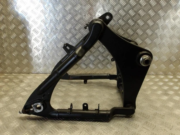 Wahacz koła tył KAWASAKI VN 2000 VULCAN 04-07r   PN. 33001-0032