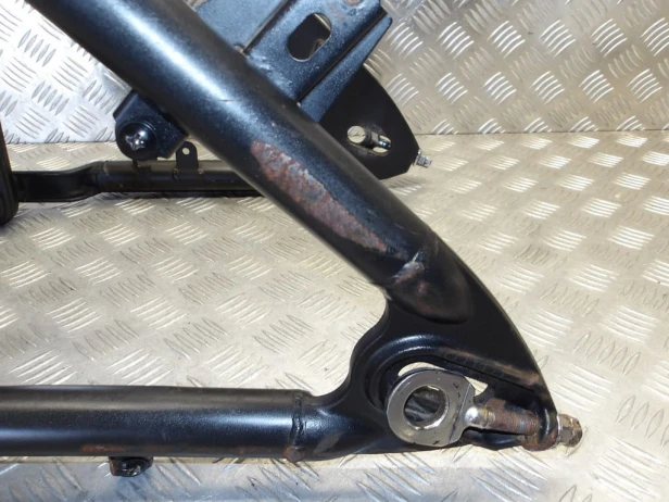 Wahacz koła tył KAWASAKI VN 2000 VULCAN 04-07r   PN. 33001-0032