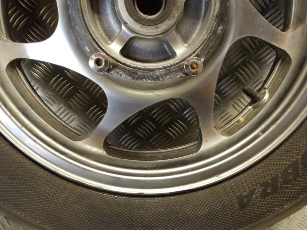 Felga koło przód J16M/CxMT3.50 KAWASAKI VN 2000 VULCAN 04-10r   PN. 41073-0004
