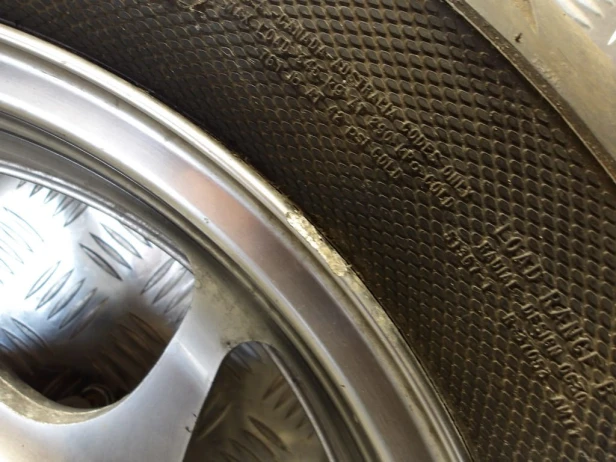 Felga koło przód J16M/CxMT3.50 KAWASAKI VN 2000 VULCAN 04-10r   PN. 41073-0004