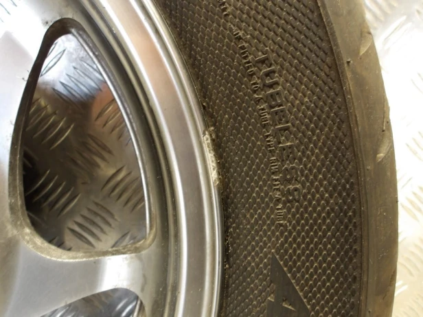 Felga koło przód J16M/CxMT3.50 KAWASAKI VN 2000 VULCAN 04-10r   PN. 41073-0004
