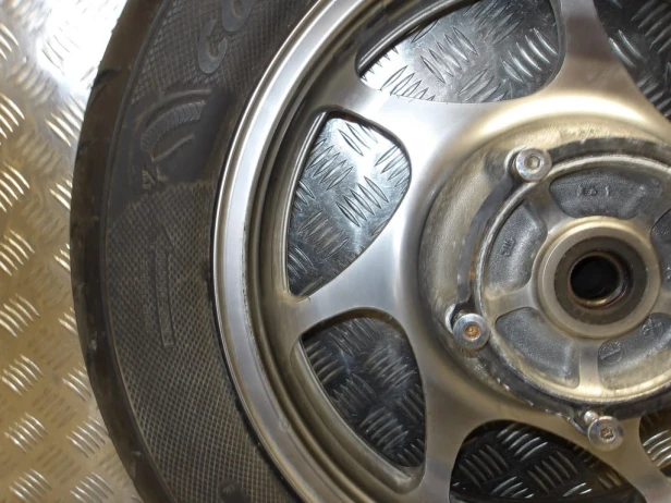 Felga koło przód J16M/CxMT3.50 KAWASAKI VN 2000 VULCAN 04-10r   PN. 41073-0004