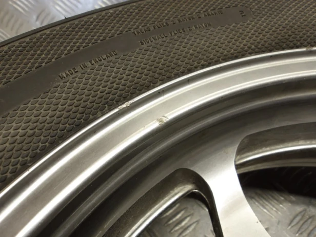 Felga koło przód J16M/CxMT3.50 KAWASAKI VN 2000 VULCAN 04-10r   PN. 41073-0004
