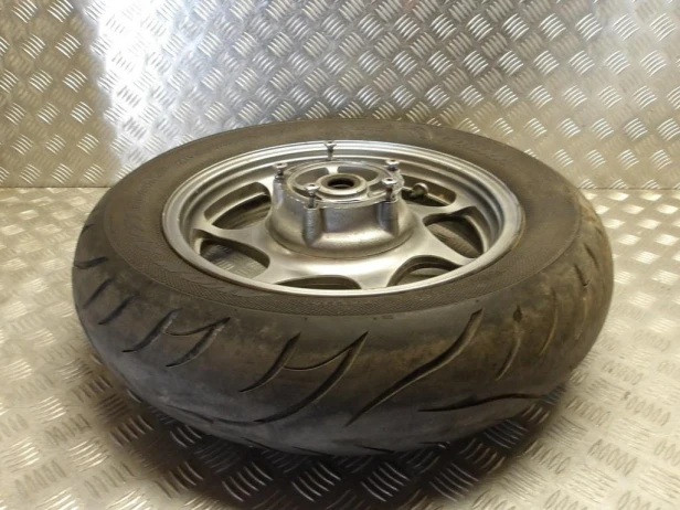 Felga koło przód J16M/CxMT3.50 KAWASAKI VN 2000 VULCAN 04-10r   PN. 41073-0004