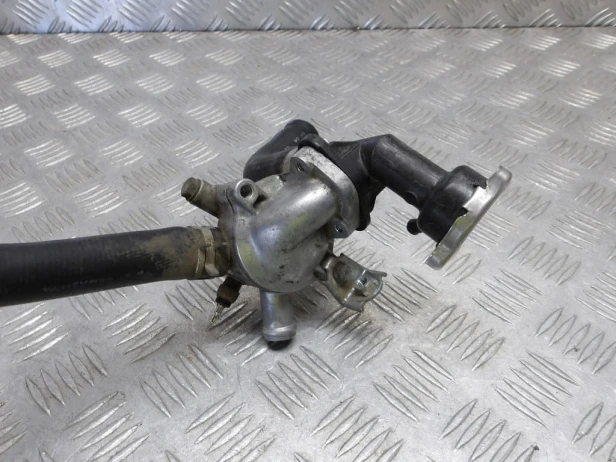Obudowa termostatu wlew płynu HONDA VT 1100 C2 SHADOW SABRE 00-07r   PN. 19311-MM8-000