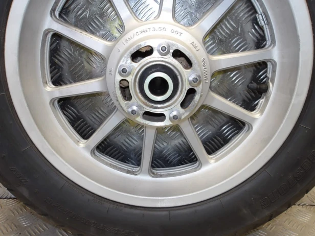 Felga koło przód J16M/CxMT3.50 SUZUKI VLR 1800 C109R BOULEVARD/INTRUDER 08-11r   PN. 54111-22H00-12Z