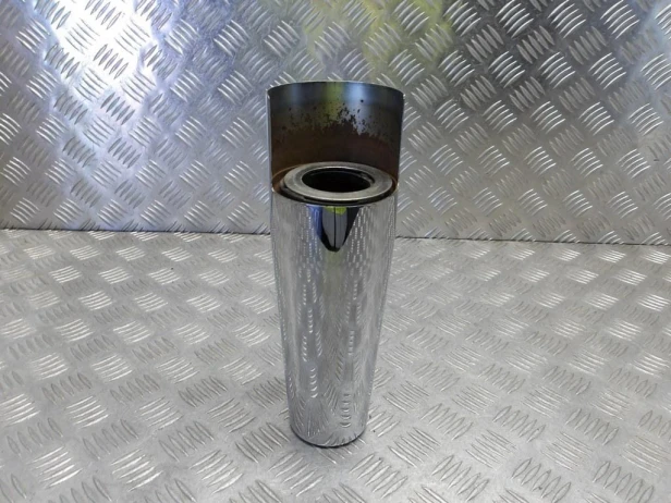 Szklanka zawieszenia przód górna SUZUKI VLR 1800 C109R BOULEVARD/INRUDER 08-13r   PN. 51530-22H00