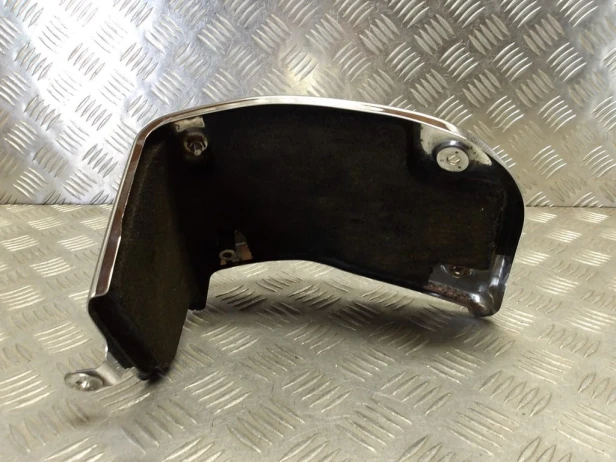 Dekiel osłona dolna lewa SUZUKI VLR 1800 C109R BOULEVARD/INTRUDER 08-13r   PN. 47230-22H00
