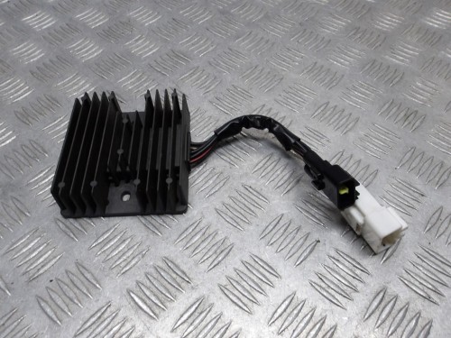 Regulator napięcia SUZUKI VLR 1800 C109R BOULEVARD/INTRUDER 08-13r   PN. 32800-10G20