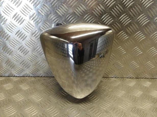 Airbox obudowa filtra prawa SUZUKI VLR 1800 C109R BOULEVARD/INTRUDER 08-13r   PN. 13701-22H01