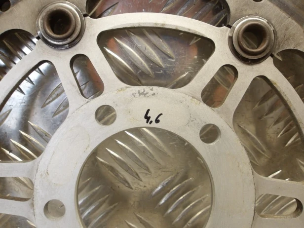 Tarcza hamulca przód 4.6mm SUZUKI VLR 1800 C109R BOULEVARD/INTRUDER 08-13r   PN. 59210-08F20