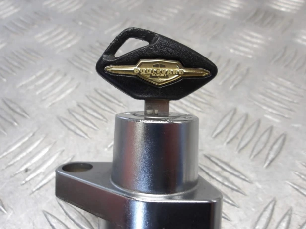 Stacyjka korek paliwa zamki SUZUKI VLR 1800 C109R BOULEVARD/INTRUDER 08-13r   PN. 37110-22H30