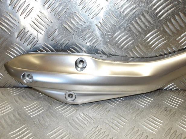 Banan stelaż mocowanie błotnika tył lewy YAMAHA XV 1900 ROADLINER/STRATOLINER 06-14r   PN. 1D7-21613-00
