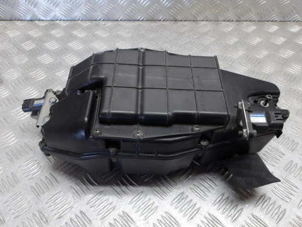 Airbox obudowa filtra powietrza YAMAHA XV 1900 ROADLINER/STATOLINER 06-14r   PN. 1D7-W1443-00